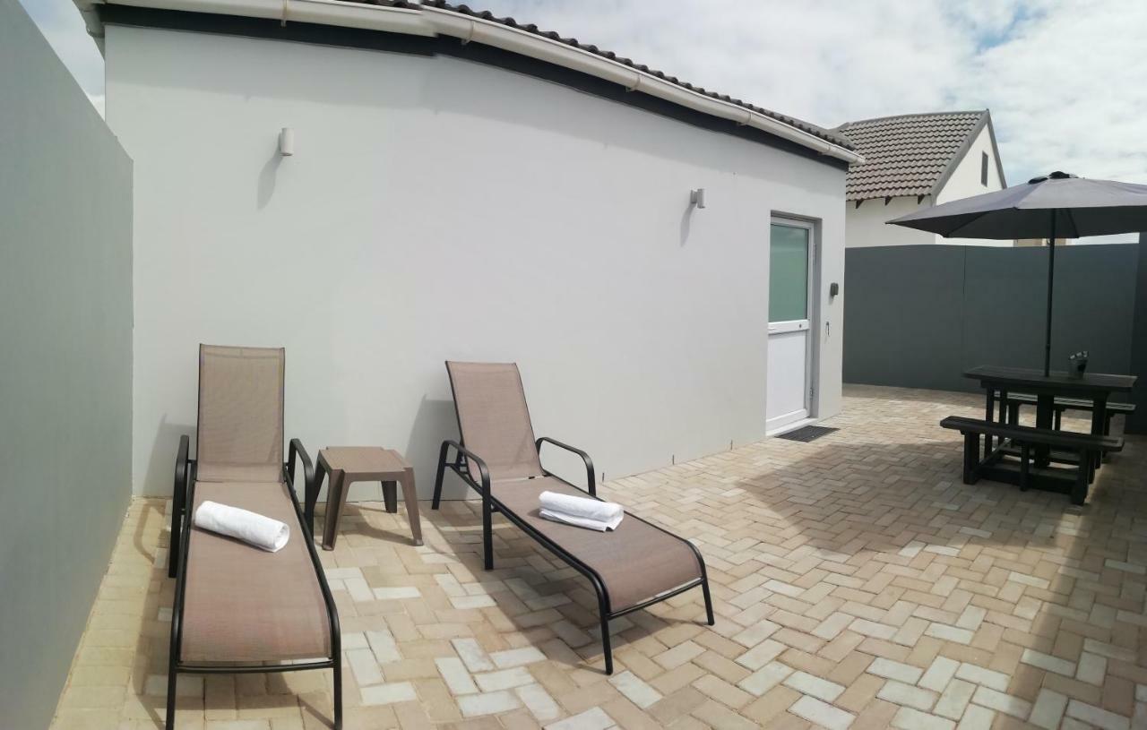 Namaste Spacious Studio Apartment Langebaan Exterior photo